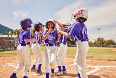 YST101_Purple_white_Model_SP24_1.jpg Thumbnail